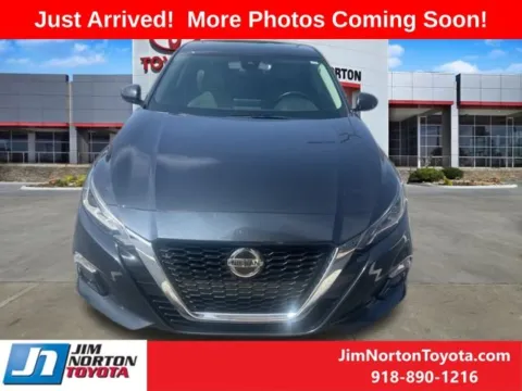 More photos of 2022 Nissan Altima 2.5 SL at Jim Norton Toyota, OK