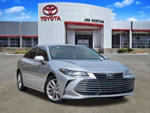 Silver 2019 Toyota Avalon XLE for sale in Tulsa, OK