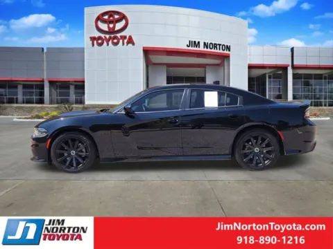 More photos of 2022 Dodge Charger R/T at Jim Norton Toyota, OK