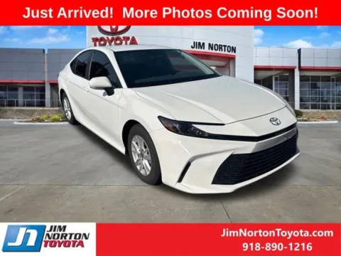 White 2025 Toyota Camry LE for sale in Tulsa, OK