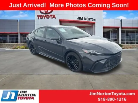 Gray 2025 Toyota Camry SE for sale in Tulsa, OK