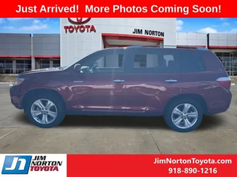 More photos of 2010 Toyota Highlander Limited at Jim Norton Toyota, OK