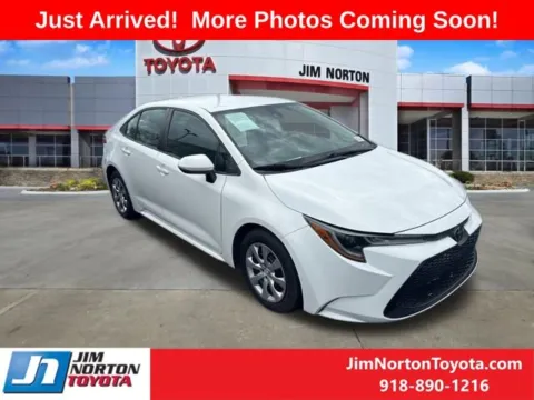 White 2021 Toyota Corolla LE for sale in Tulsa, OK