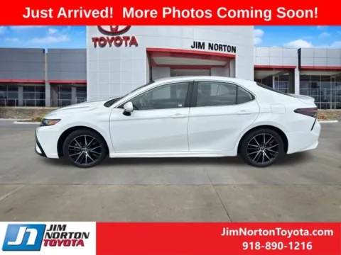 More photos of 2024 Toyota Camry SE at Jim Norton Toyota, OK