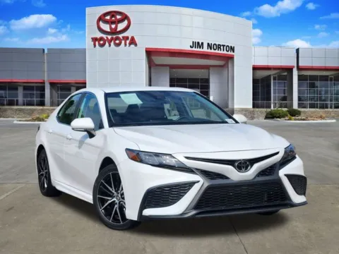 White 2024 Toyota Camry SE for sale in Tulsa, OK
