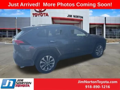 More photos of 2021 Toyota RAV4 Limited at Jim Norton Toyota, OK