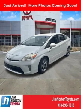 White 2013 Toyota Prius Persona Three for sale in Tulsa, OK