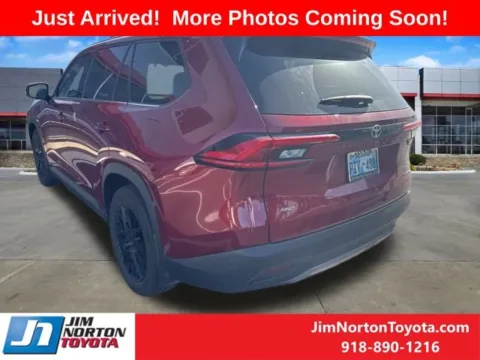 More photos of 2024 Toyota Grand Highlander Limited at Jim Norton Toyota, OK