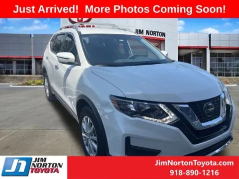 White 2020 Nissan Rogue SV for sale in Tulsa, OK