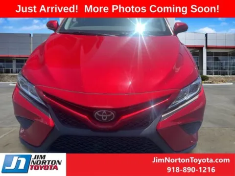 Photos of 2020 Toyota Camry SE for sale in Tulsa, OK at Jim Norton Toyota