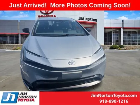 More photos of 2024 Toyota Prius XLE at Jim Norton Toyota, OK