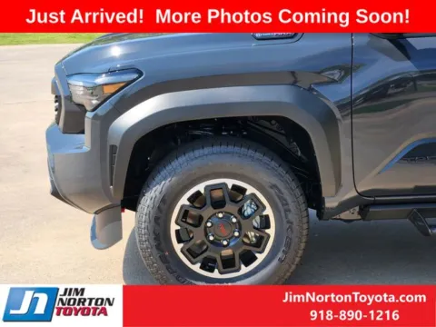 More photos of 2025 Toyota Tacoma Hybrid TRD Off Road at Jim Norton Toyota, OK