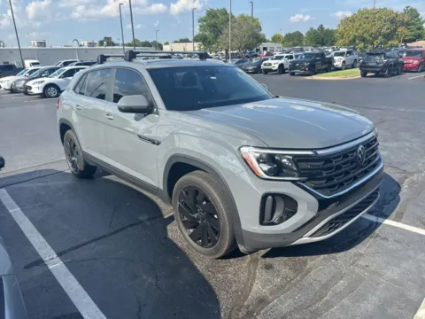 Gray 2024 Volkswagen Atlas Cross Sport 2.0T SE w/Technology for sale in Tulsa, OK