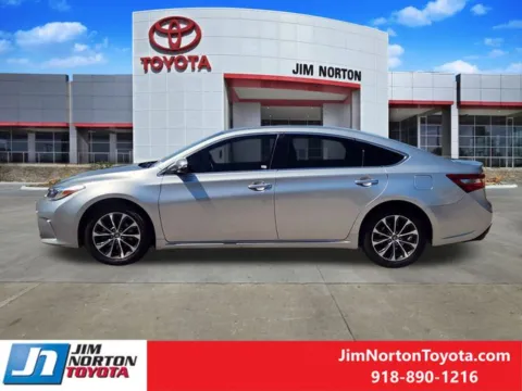 More photos of 2017 Toyota Avalon XLE at Jim Norton Toyota, OK