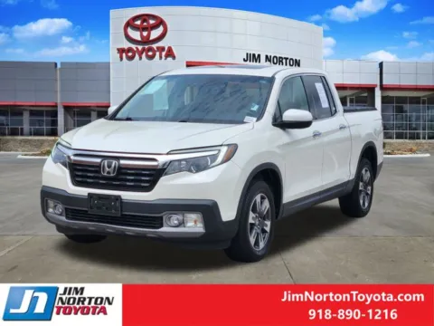 Another view of 2017 Honda Ridgeline RTL-E for sale in Tulsa, OK at Jim Norton Toyota