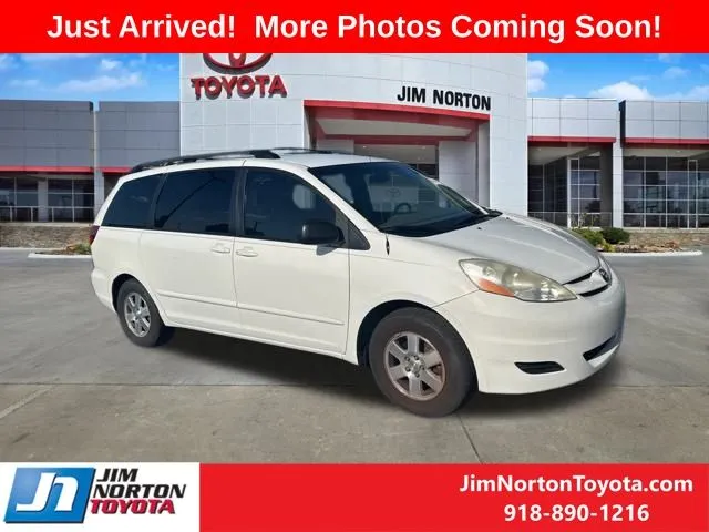 White 2007 Toyota Sienna CE for sale in Tulsa, OK