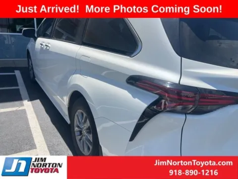 Photos of 2021 Toyota Sienna XLE for sale in Tulsa, OK at Jim Norton Toyota