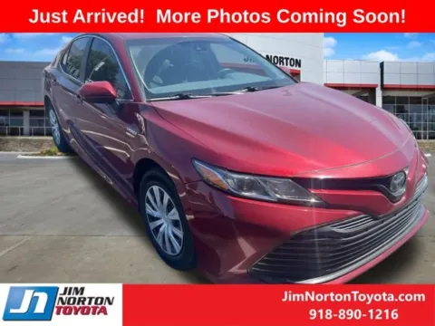 Another view of 2020 Toyota Camry Hybrid LE for sale in Tulsa, OK at Jim Norton Toyota