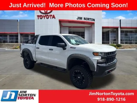 White 2019 Chevrolet Silverado 1500 Custom Trail Boss for sale in Tulsa, OK