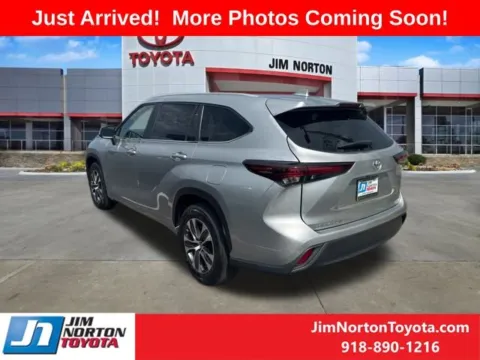 More photos of 2024 Toyota Highlander XLE at Jim Norton Toyota, OK