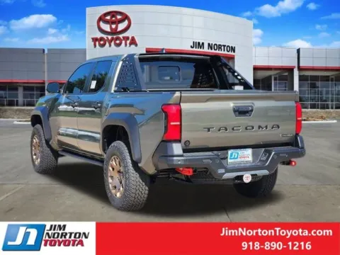 More photos of 2025 Toyota Tacoma Hybrid Trailhunter at Jim Norton Toyota, OK