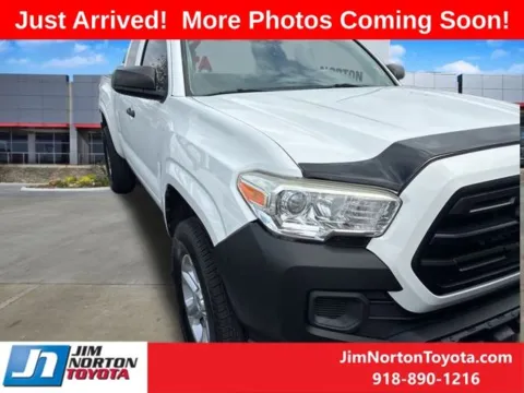 White 2018 Toyota Tacoma SR for sale in Tulsa, OK