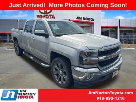 Silver 2017 Chevrolet Silverado 1500 LT for sale in Tulsa, OK