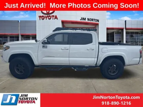 More photos of 2017 Toyota Tacoma Limited at Jim Norton Toyota, OK