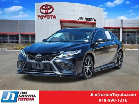 Another view of 2022 Toyota Camry SE for sale in Tulsa, OK at Jim Norton Toyota