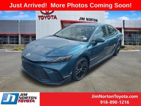 Another view of 2025 Toyota Camry SE for sale in Tulsa, OK at Jim Norton Toyota