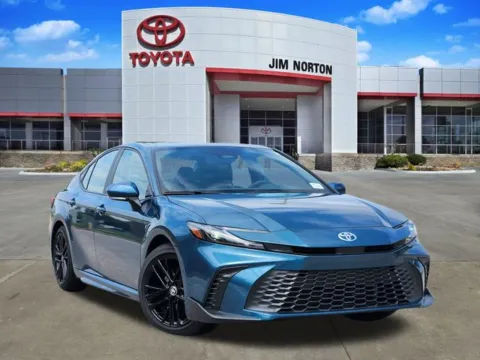 Blue 2025 Toyota Camry SE for sale in Tulsa, OK