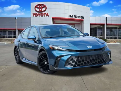 Blue 2025 Toyota Camry SE for sale in Tulsa, OK