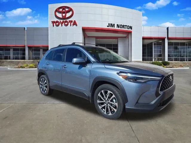 Gray 2025 Toyota Corolla Cross XLE for sale in Tulsa, OK