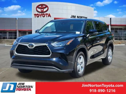Another view of 2023 Toyota Highlander L for sale in Tulsa, OK at Jim Norton Toyota