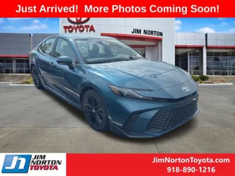 Blue 2025 Toyota Camry SE for sale in Tulsa, OK