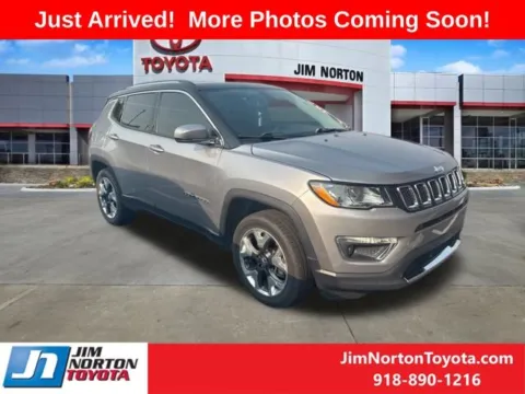 Silver 2018 Jeep Compass Limited for sale in Tulsa, OK