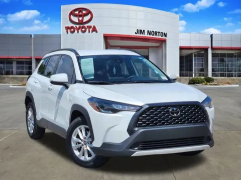 White 2022 Toyota Corolla Cross LE for sale in Tulsa, OK
