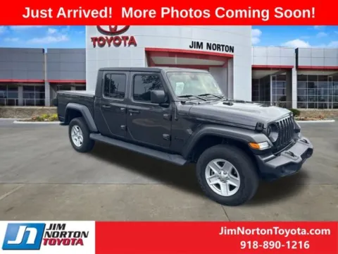 Gray 2020 Jeep Gladiator Sport for sale in Tulsa, OK