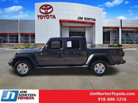 More photos of 2020 Jeep Gladiator Sport at Jim Norton Toyota, OK
