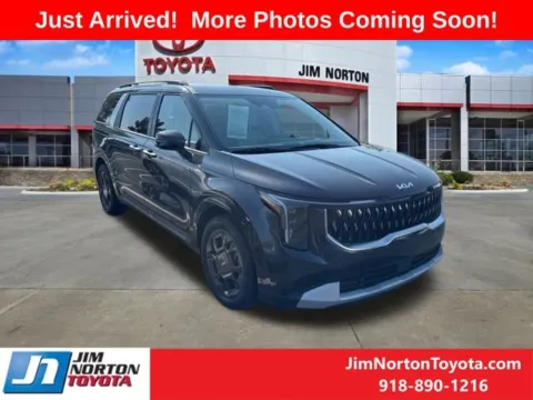 Gray 2025 Kia Carnival Hybrid EX for sale in Tulsa, OK