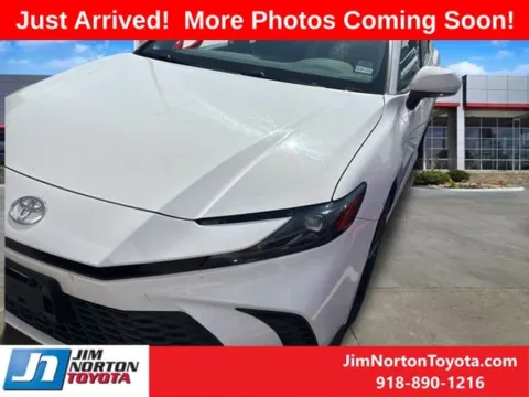 Photos of 2025 Toyota Camry SE for sale in Tulsa, OK at Jim Norton Toyota