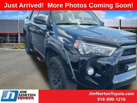 Black 2017 Toyota 4Runner SR5 for sale in Tulsa, OK