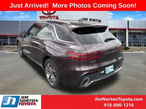 More photos of 2022 Genesis GV70 2.5T at Jim Norton Toyota, OK