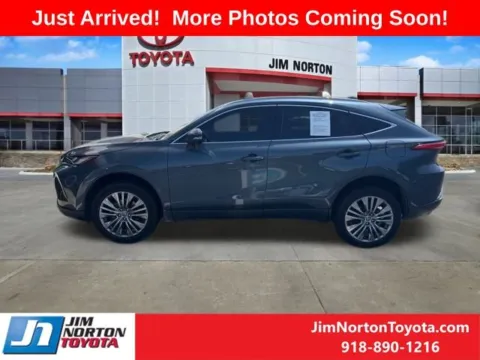 More photos of 2024 Toyota Venza XLE at Jim Norton Toyota, OK