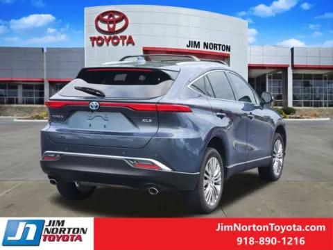 More photos of 2024 Toyota Venza XLE at Jim Norton Toyota, OK
