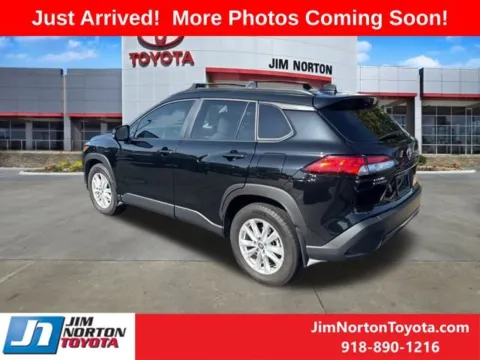 More photos of 2024 Toyota Corolla Cross LE at Jim Norton Toyota, OK