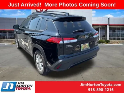 More photos of 2024 Toyota Corolla Cross LE at Jim Norton Toyota, OK