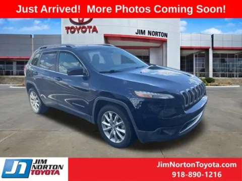 Blue 2014 Jeep Cherokee Limited for sale in Tulsa, OK