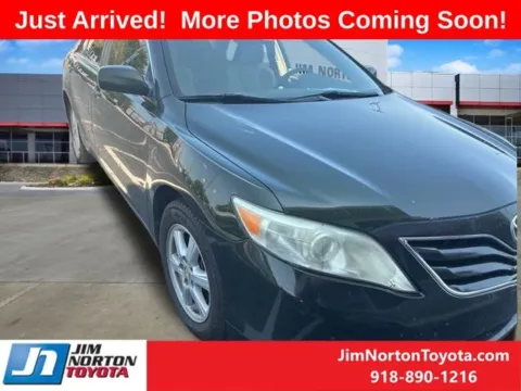Green 2010 Toyota Camry LE for sale in Tulsa, OK