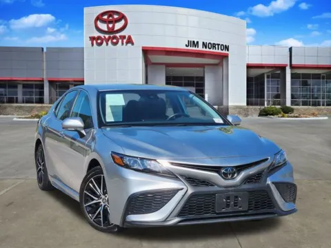 Silver 2023 Toyota Camry SE for sale in Tulsa, OK